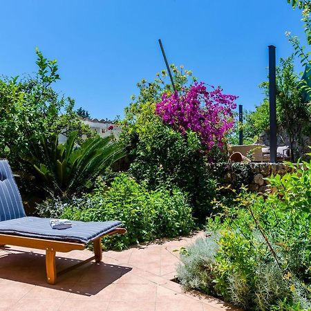 Private Garden Apartment Дубровник Екстер'єр фото