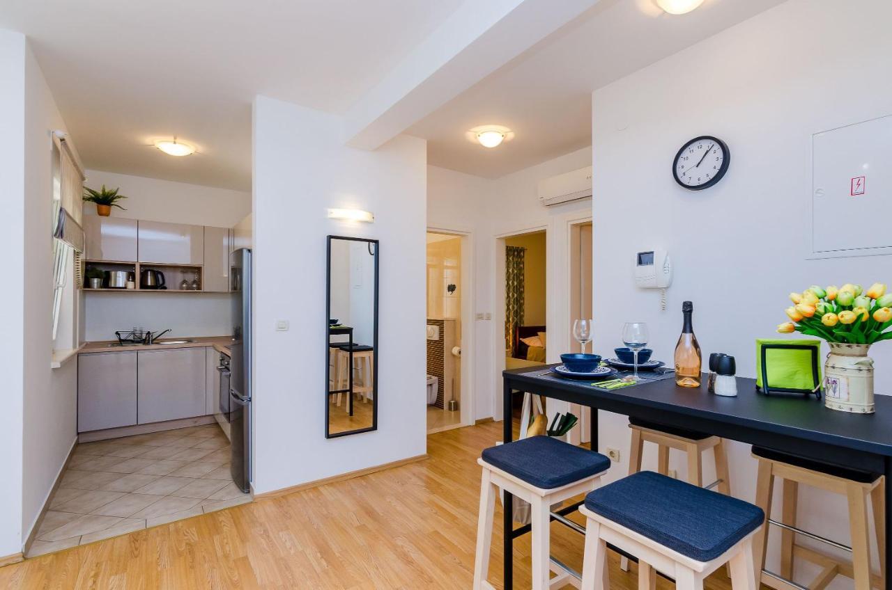 Private Garden Apartment Дубровник Екстер'єр фото