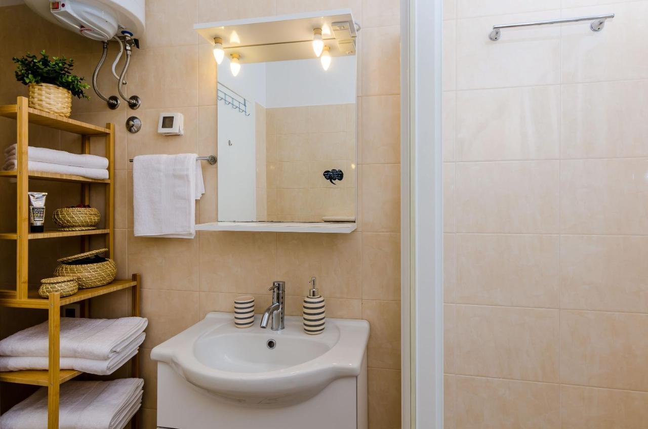 Private Garden Apartment Дубровник Екстер'єр фото