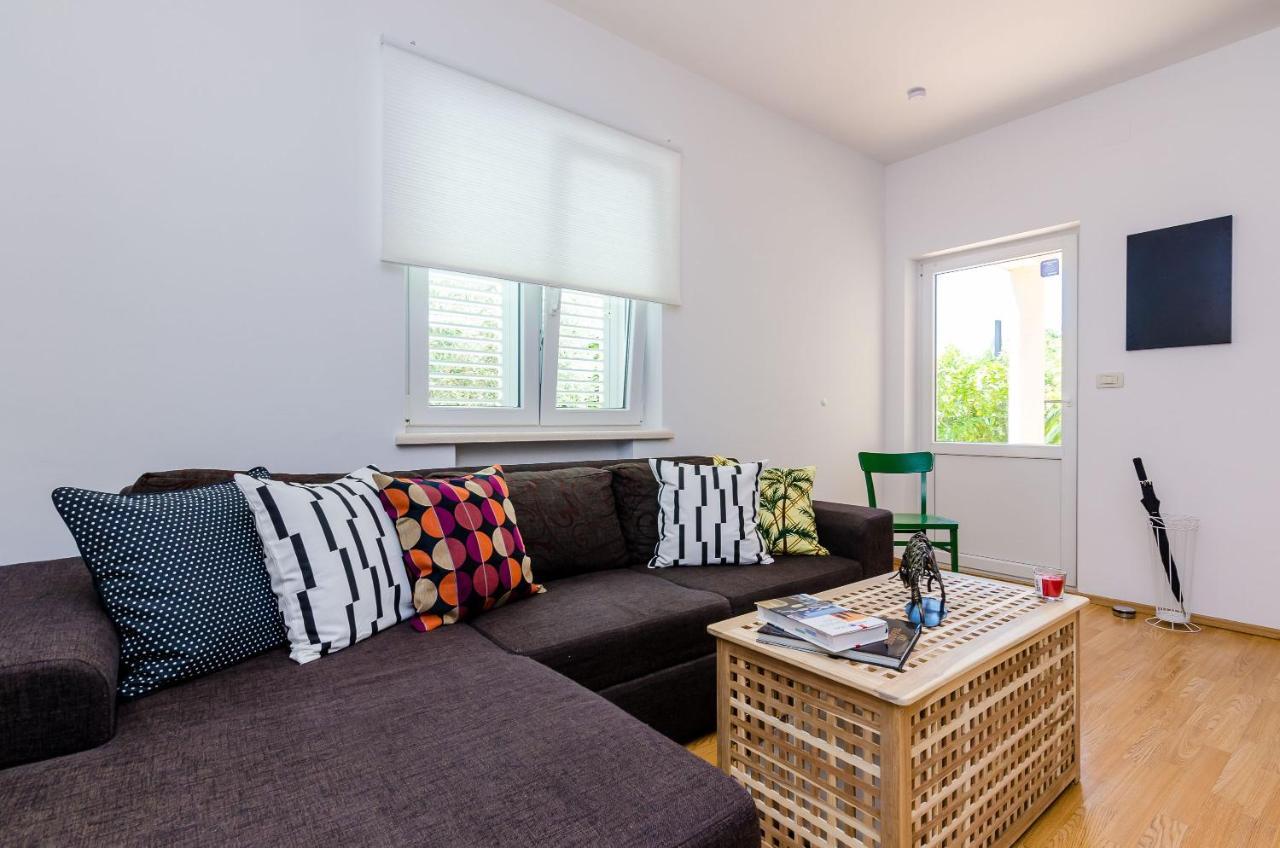 Private Garden Apartment Дубровник Екстер'єр фото